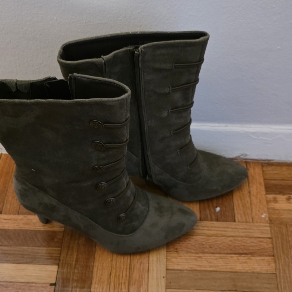 Rialto Dark Green Heeled Boots
